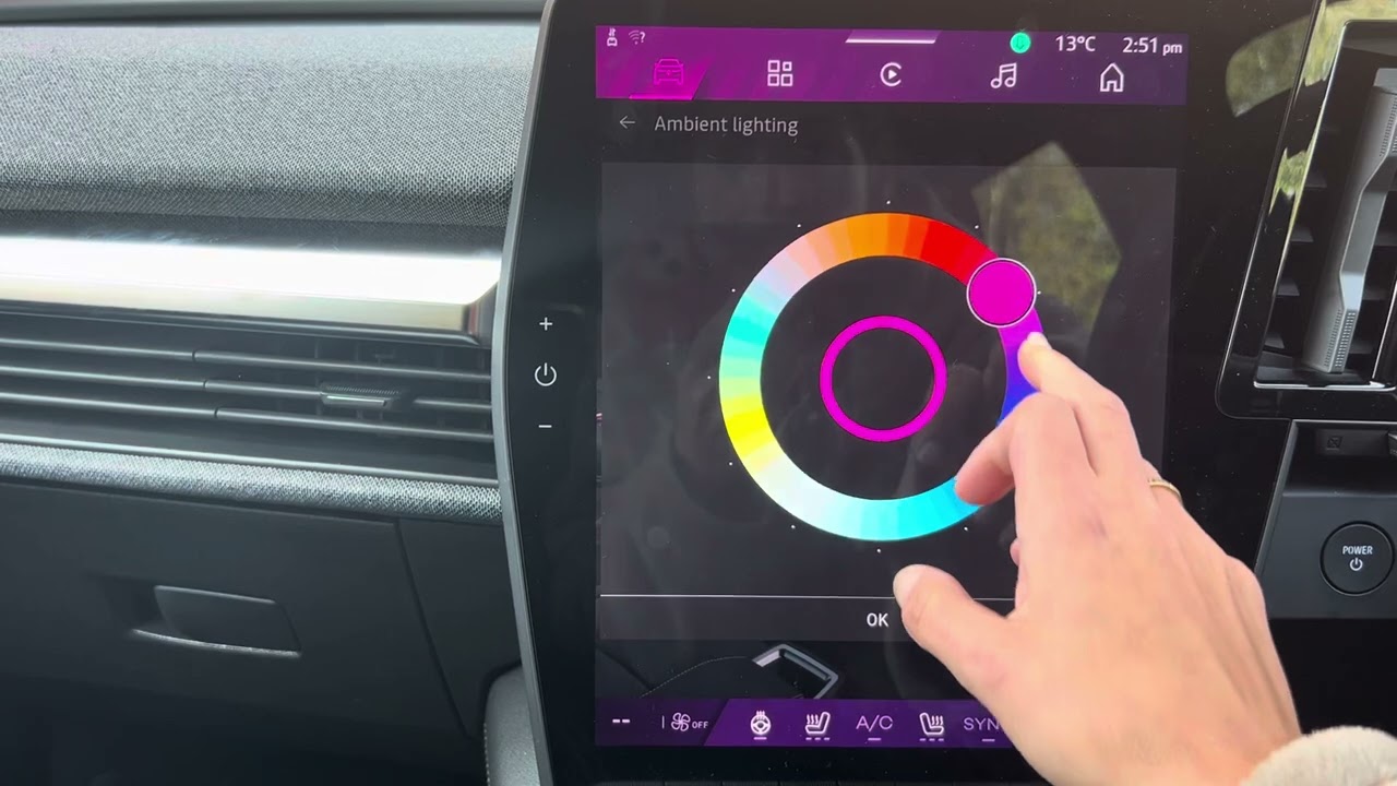 Renault Scenic E-tech (MY26) How to change the ambient lighting and theme of the vehicle 
