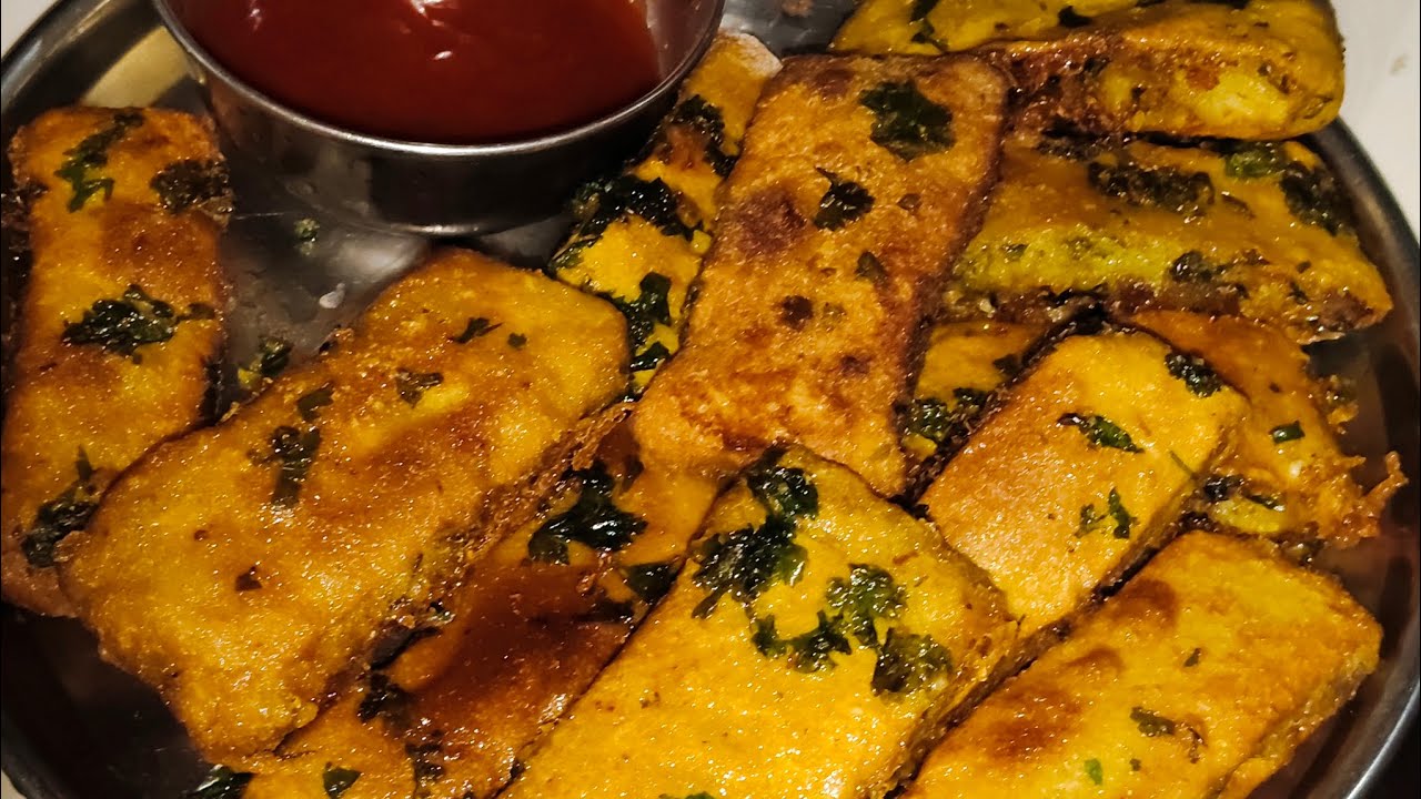 bacche hue aate se banae bhut he tasty snakes 😋🤤