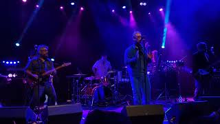 Los Amigos Invisibles - Wiki Wiki (En Vivo El 22 De Marzo, 2025, Charlotte, North Carolina, Usa)