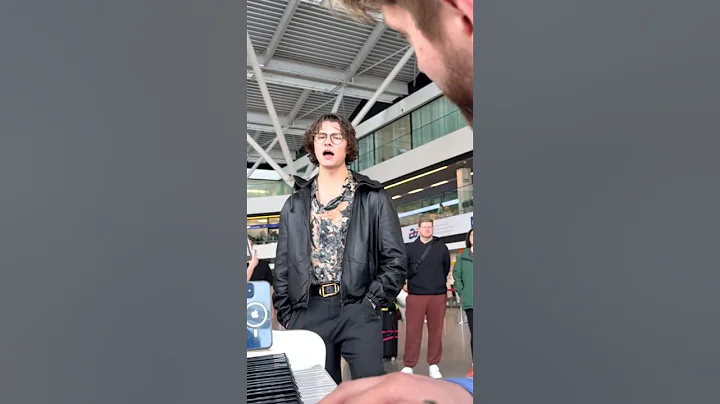@david.kushner surprised EVERYONE at the AIRPORT with his super famous song 🤯 (PART 2)