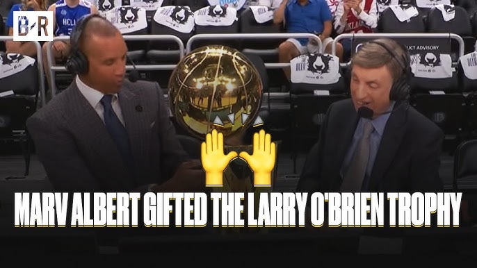 Hoping to see the @The Larry O'Brien Trophy again soon 👋Good luck to