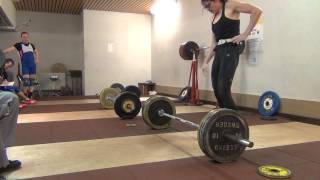 Bieke Vandenabeele 30x70kg powerclean