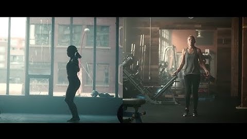 Fitbit Ionic - Train Your Own Way