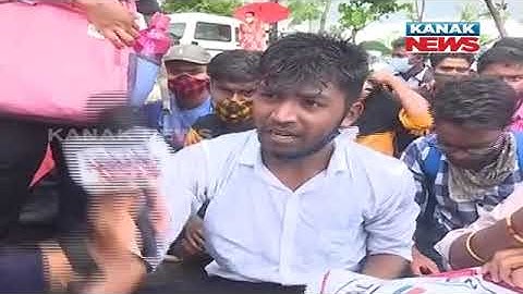 +2 Ex- Regular And Dropout Students Seek Justice On Road