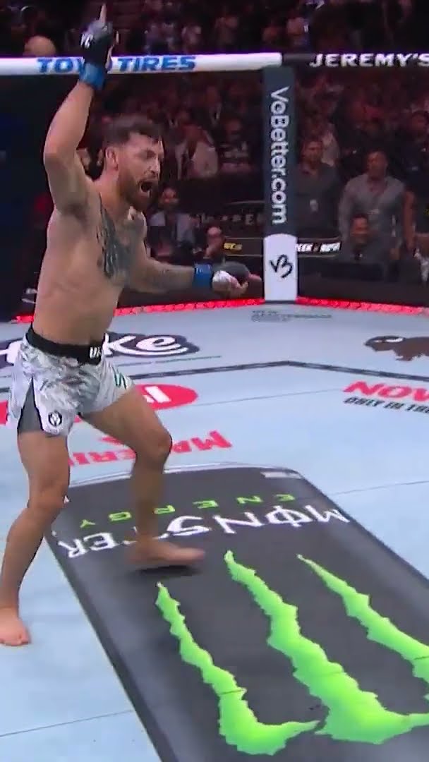 Mauricio Ruffy with the BACKFLIPS ? #ufc313