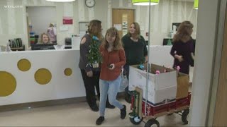 Teen brings comfort to families in Akron Children's NICU