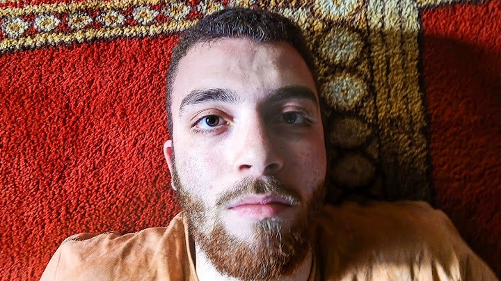 حبيبي أنا بضحك على خيبتي