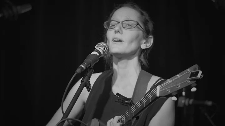 Dana Wylie  La Vie en Rose