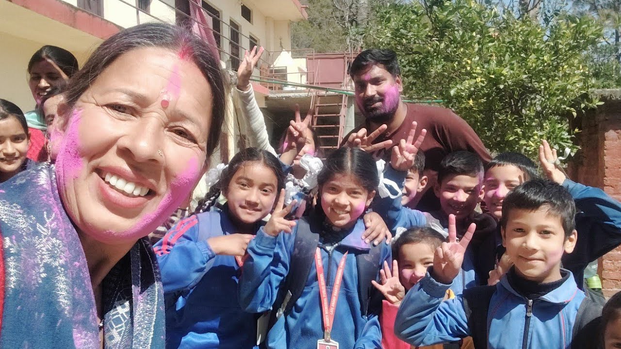 आज रावत जी का जन्मदिन है 🙏 अपना प्यार भरा आशीर्वाद   हमेशा बनाए रखें 