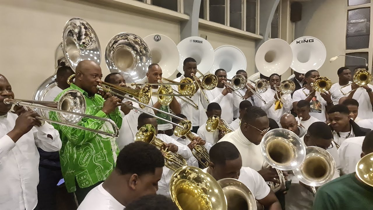 FAKI : ANIMATION preparation london parade 2024  paroisse Ilford Dimenche 31.12.2023