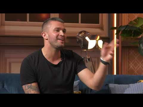 Damir Kedžo pjeva