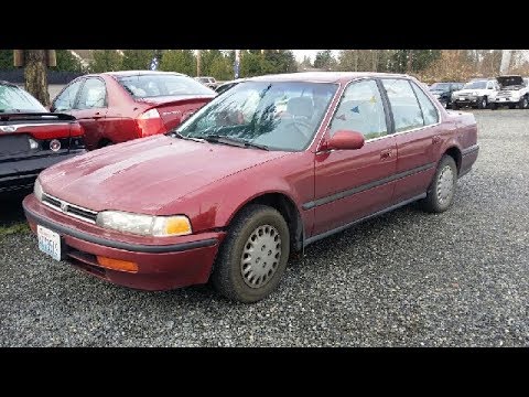 Видео: Honda Accord от 1992 г. двигател за смущения ли е?