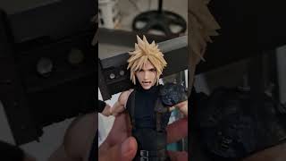 Play Arts Shin Cloud Strife Facesculpt closer look