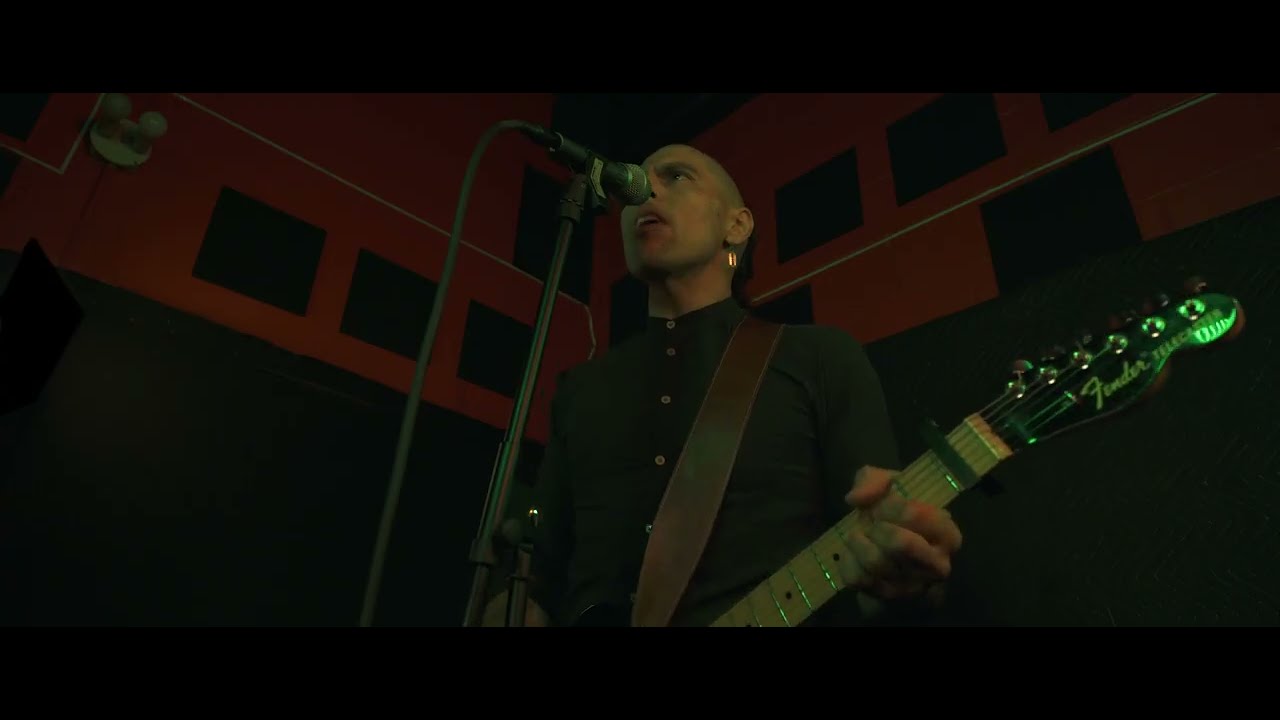 Watch Generacion Suicida - Cicatrizes (official Video) on YouTube Watch Generacion Suicida - Cicatrizes (official Video) on YouTube