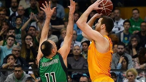 RESUMEN El Barça Lassa tiñe el derbi de blaugrana