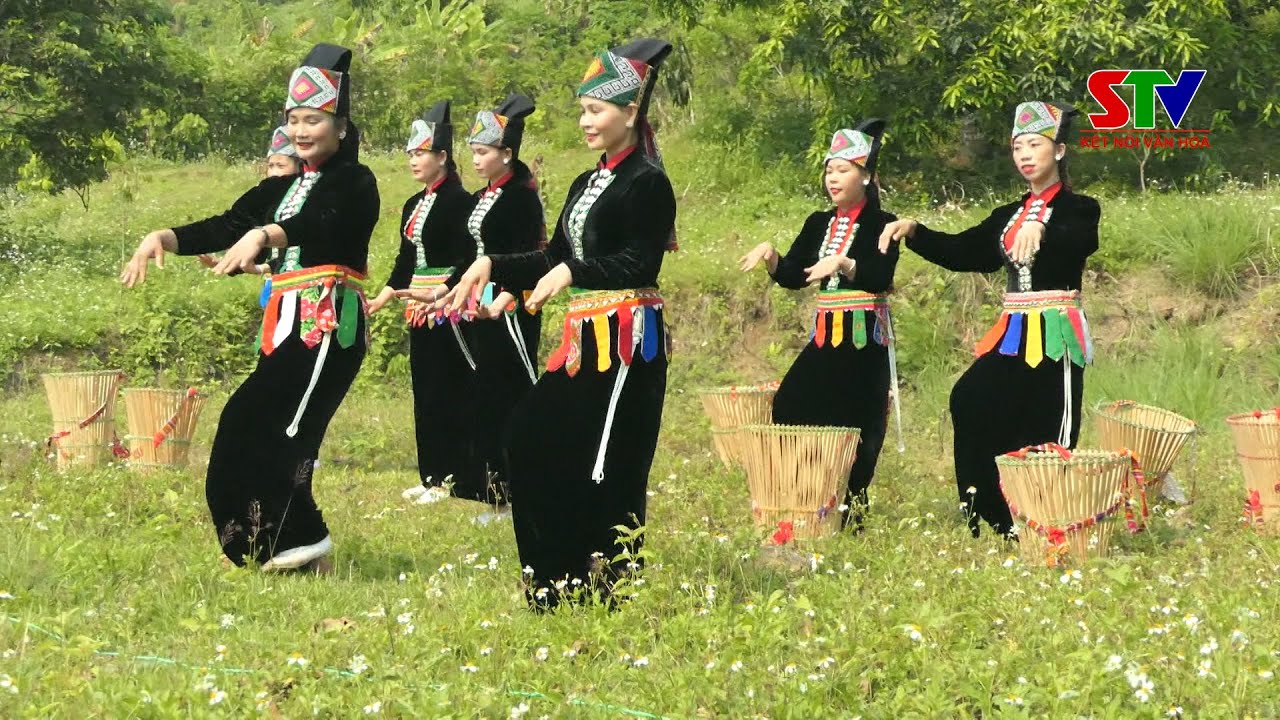 Múa dân tộc: Mừng mùa lúa mới | Đội văn nghệ bản Huổi So, xã Chiềng Cang, huyện Sông Mã, Sơn La