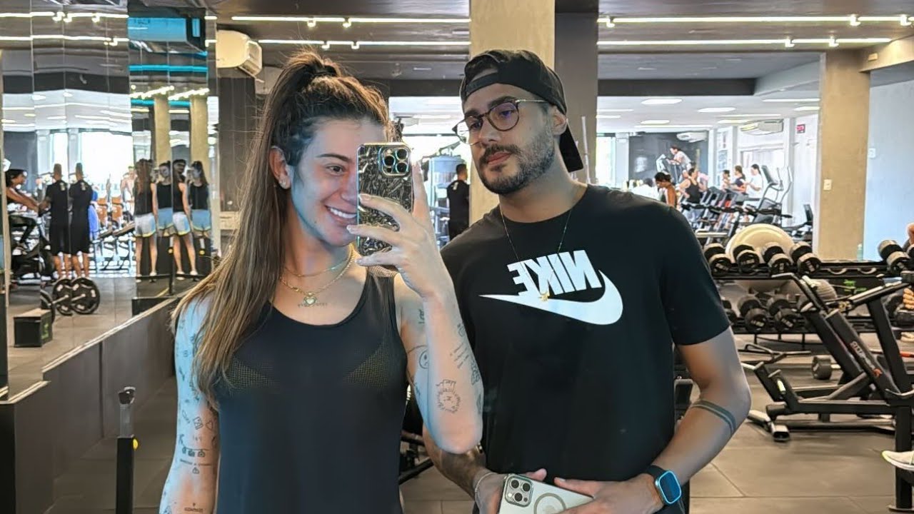 Apoline não aguenta mais a vida fitnes 🤭🤣 Mas acompanha o marido 🤭