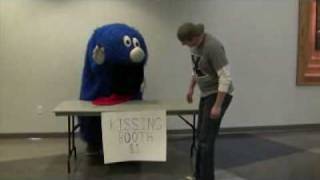 Blob Final.wmv Xavier Musketeers Mascot