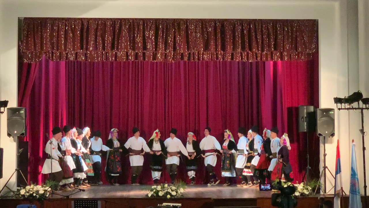 Izvodjacki ansambl FA “Karanovac” Kraljevo -igre iz Kobišnice