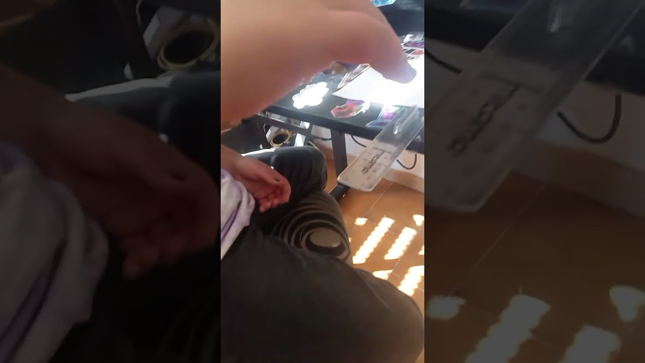 La carta è così pesante!?🤔