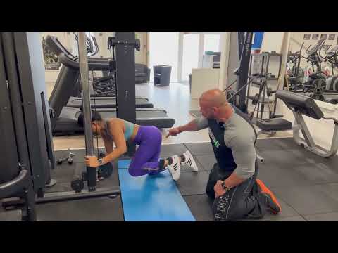 Kneeling Glute Kickback (Cable)