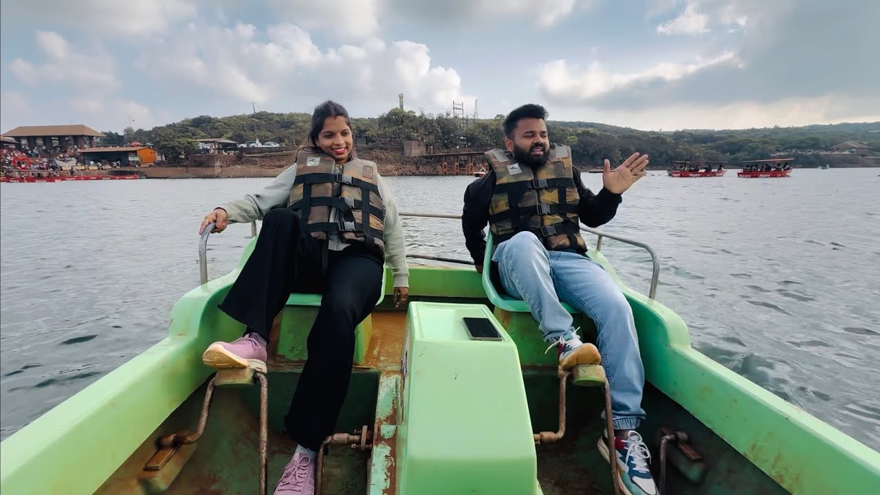 महाबळेश्वर मधील वेण्णा lake आणि  तिकडच्या Boating activities❤️||मालवणी जोडप्या Vlogs