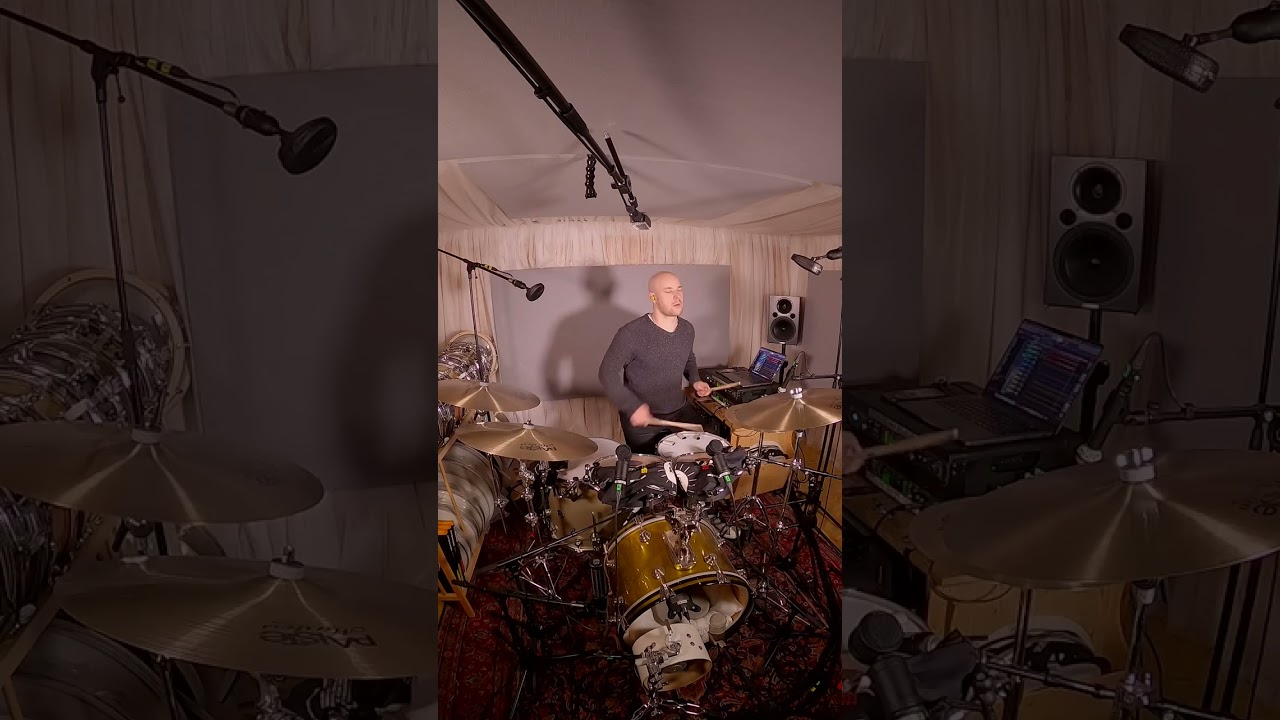 groove. groove. groove.