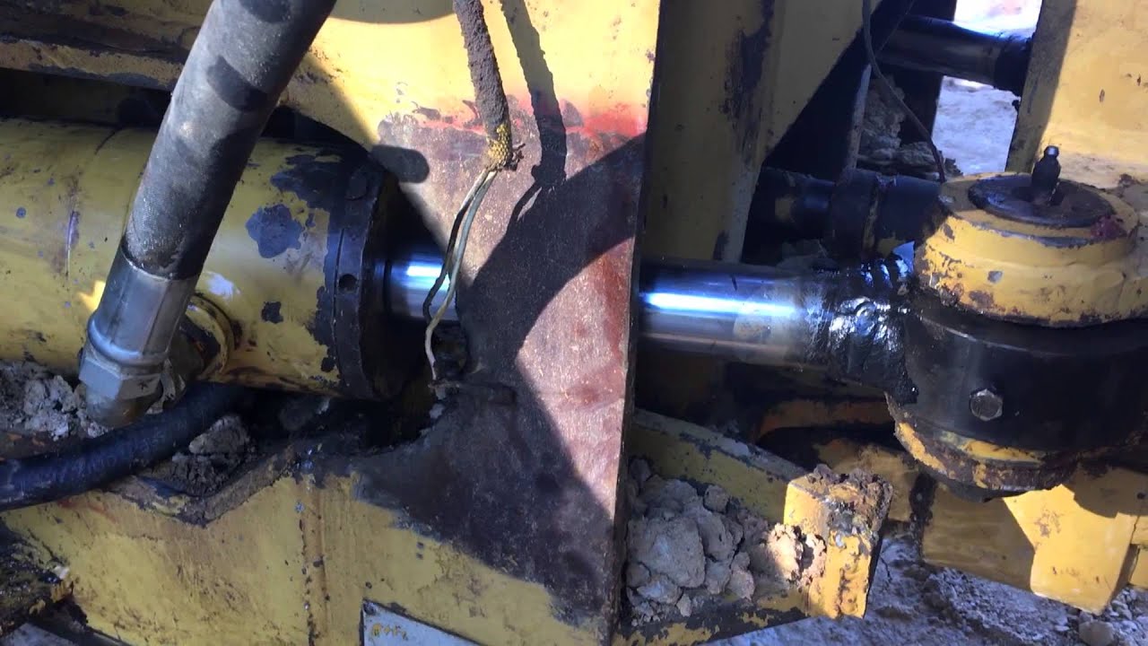 Repaired Hydraulic Cylinder on Articulating Dump Truck YouTube