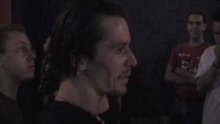 Mike Patton talks to Fans