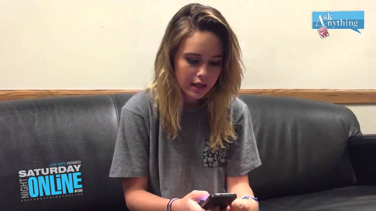Bea Miller Interactive Chat w/ Romeo Saturday Night Online - AskAnythingChat