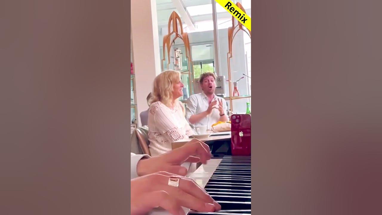 Opera singer suprises audience at Italian Restaurant Part 1 #viral #pianomusic #traviata #verdi