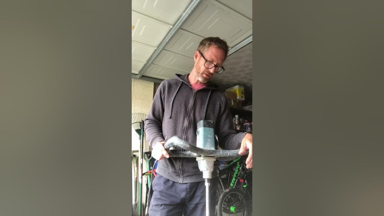 Fix replace carbon brushes on erbauer paddle mixer YouTube