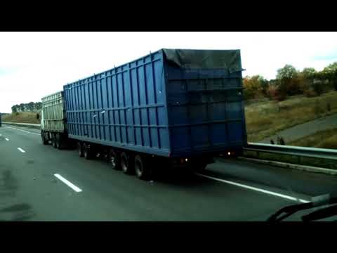 зерновоз МАЗ тянет