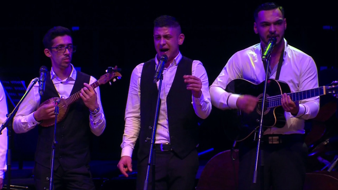 Gandhi Gimnázium Hagyományörző Együttese a Pécsi Kodály Központban