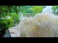 Аварийный водосброс коллектора во время дождя