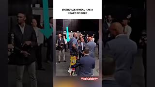 A little fan approached Shaq to say hello, his reaction melted everyone's hearts and showed kindnes
