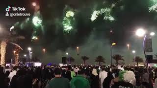 مطعم السفراء يهني الشعب السعودي بي العيد الوطني كل عام والشعب السعودي بي الف خير