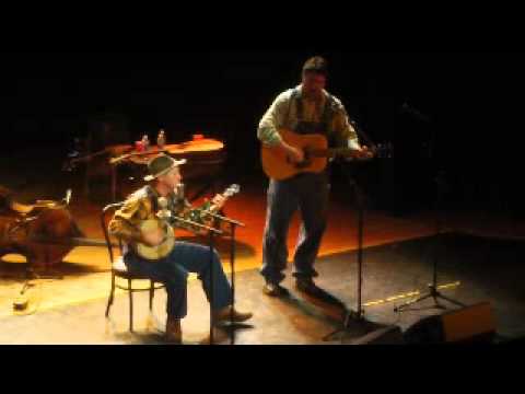 TENNESSEE MAFIA JUG BAND "Waitin On The Robert E L...