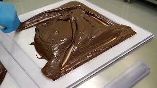 Kore Çikolataları - Sade Ve İçkili Çikotalata Yapımı