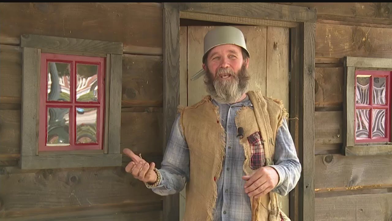 'Johnny Appleseed' arrives in Lisbon ahead of weekend festival YouTube