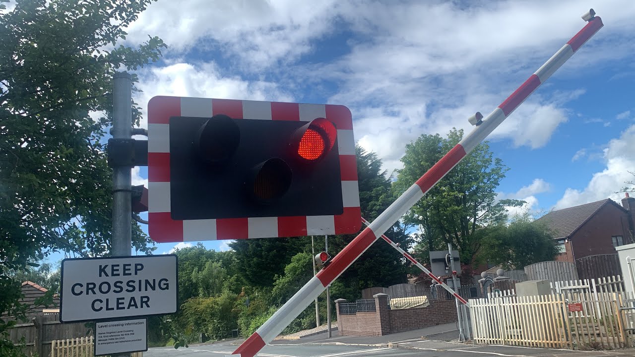 hoghton-level-crossing-youtube
