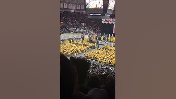Thumbnail of Little sister gets emotional seeing her big sister at highschool graduation ceremony 😂