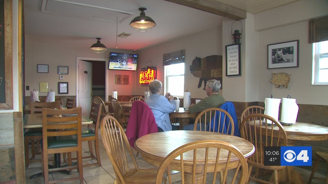 Pritzker orders shutdown of all bars and restaurants