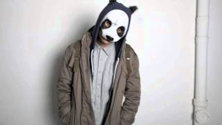 Video thumbnail of "CRO - Einfach so (70.000 Pandas!) (Official Version)"