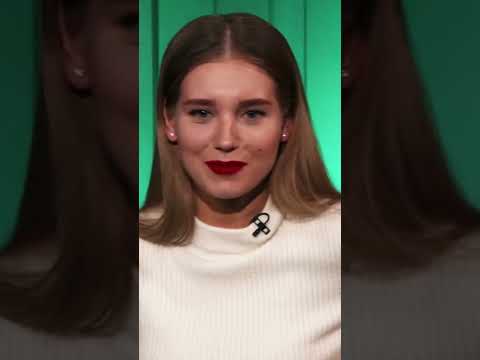 Кристина Асмус сломала ногу во время съемок фильма #звезды #news #какживет #топ #интересныефакты