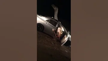 لا حول ولا قوة ألا بالله طريق الرين لا احد يمشي في الليل اتعظ يامغامر 
