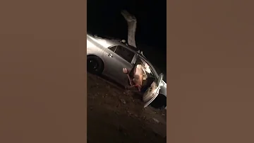 لا حول ولا قوة ألا بالله طريق الرين لا احد يمشي في الليل اتعظ يامغامر 