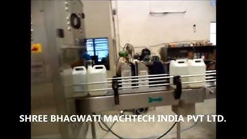 Oil Jerry Can Filling, Screw Capping and Double Side Sticker Labelling Machine 1L to 5L