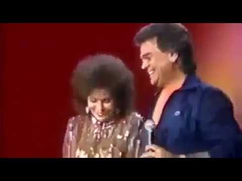 Conway and Loretta Lovin What Your lovin does To Me - YouTube
