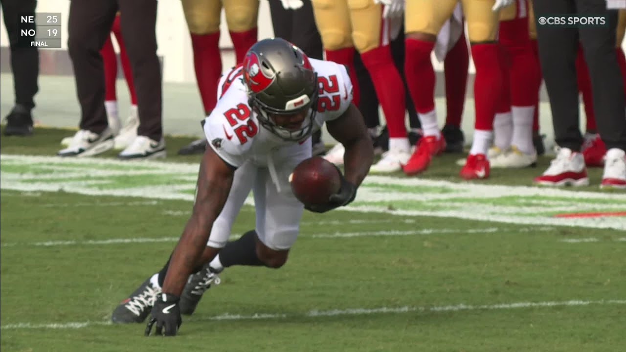 Bucs' INT vs. Mac Jones sets up Tampa TD